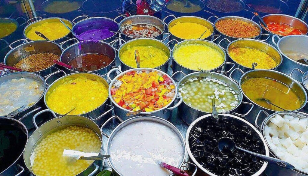 Chè Huế (Hue Sweet Soup) Hue night food tour
